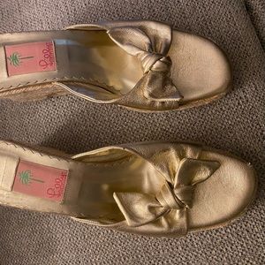 Lilly Pulitzer gold wedges